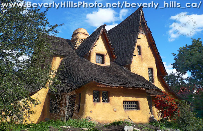 Beverly_Hills_Witch_House