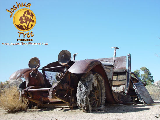 old_abandoned_rusty_cars